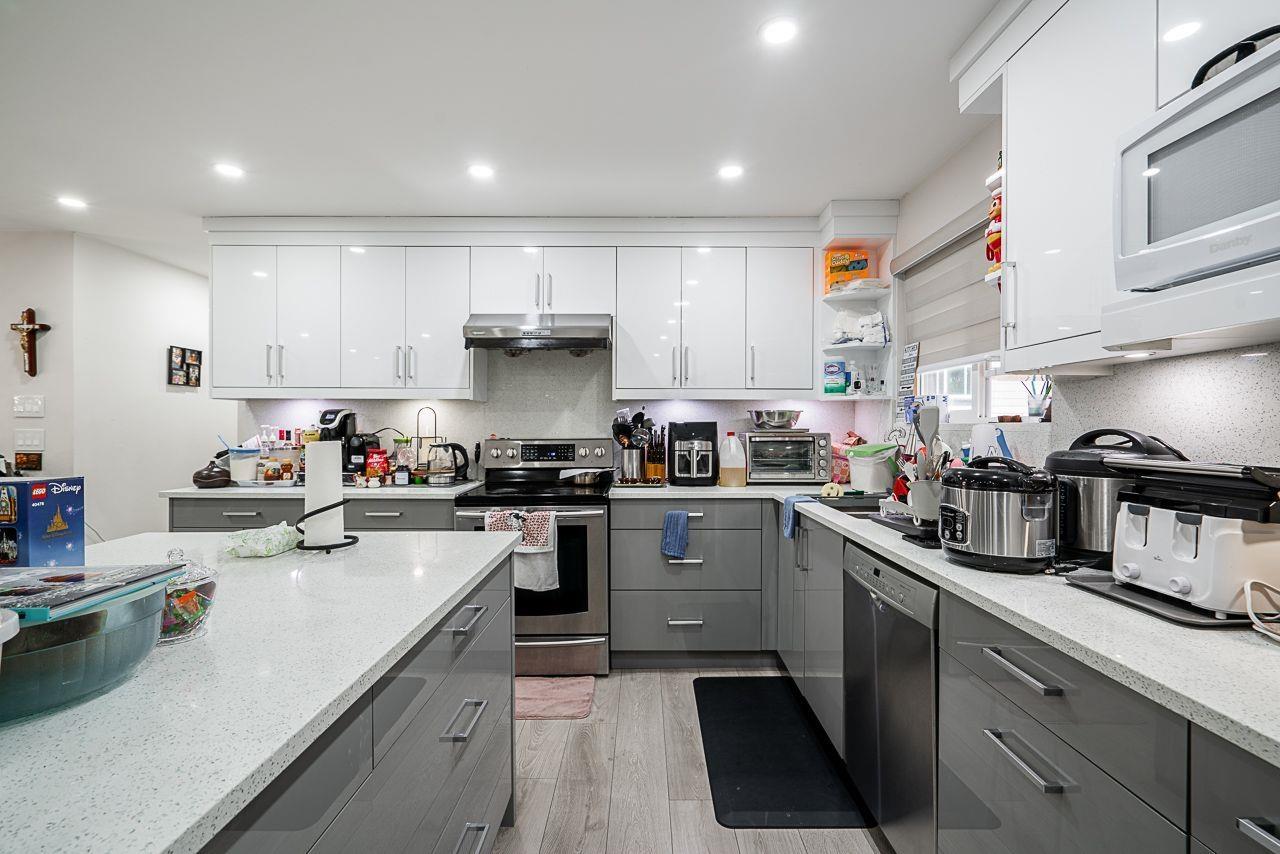 Property at 9199 147 STREET image 4