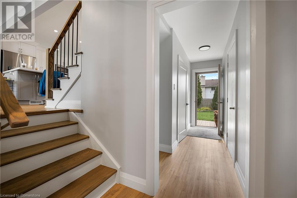 6146 Monterey Avenue, Niagara Falls, Ontario  L2H 2A4 - Photo 4 - XH4202701