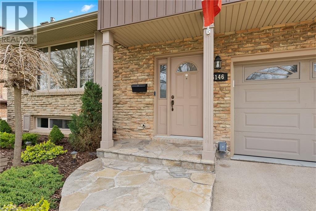 6146 Monterey Avenue, Niagara Falls, Ontario  L2H 2A4 - Photo 3 - XH4202701