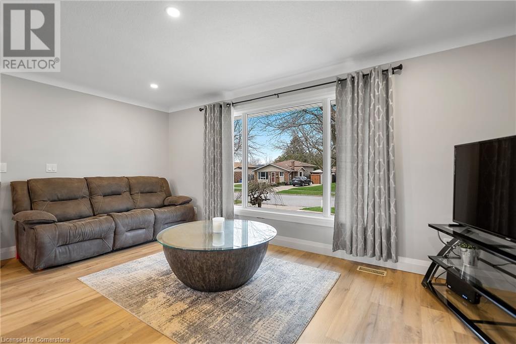 6146 Monterey Avenue, Niagara Falls, Ontario  L2H 2A4 - Photo 17 - XH4202701
