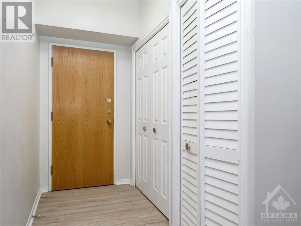 205 - 199 Kent Street, Ottawa, Ontario  K2P 2K8 - Photo 2 - X10442479