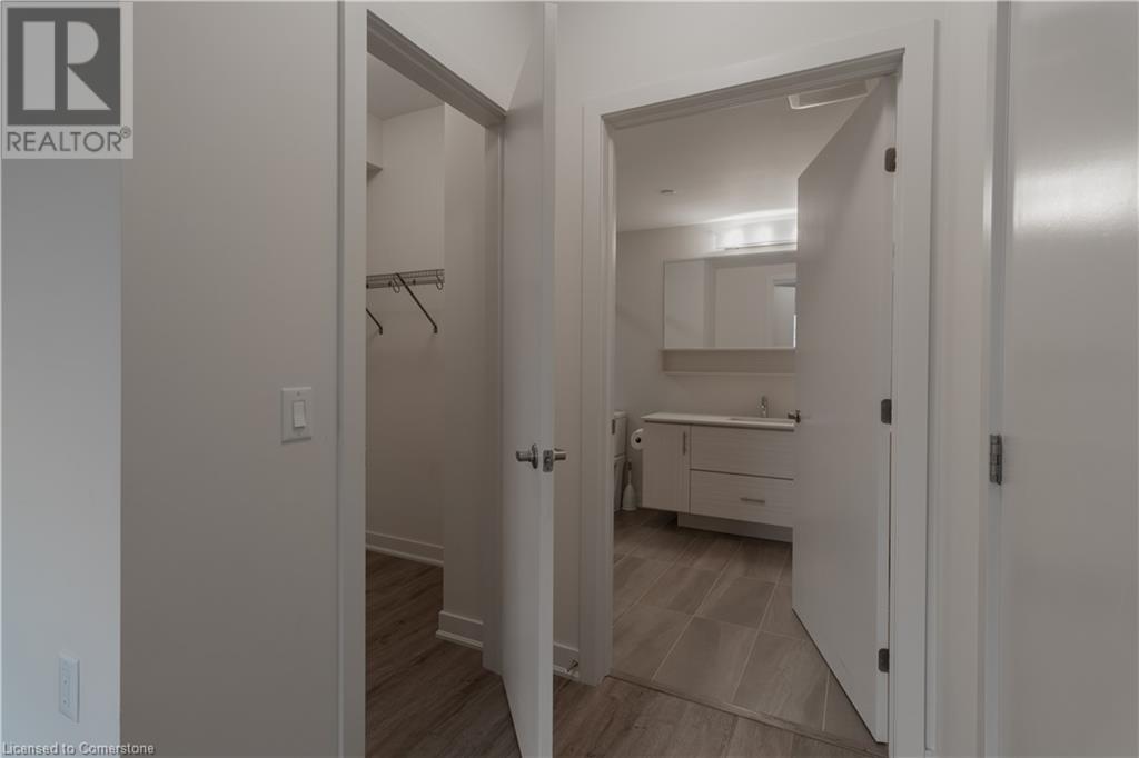 340 Plains Road E Unit# 411Burlington, Ontario  L7T 0C2 - Photo 13 - 40678623