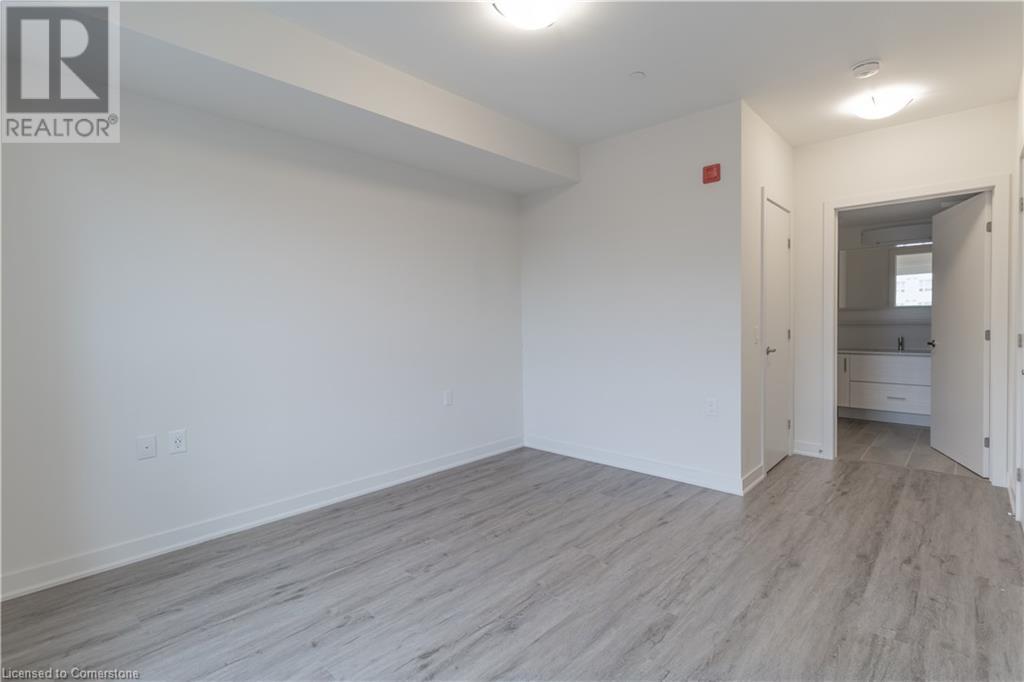 340 Plains Road E Unit# 411Burlington, Ontario  L7T 0C2 - Photo 12 - 40678623