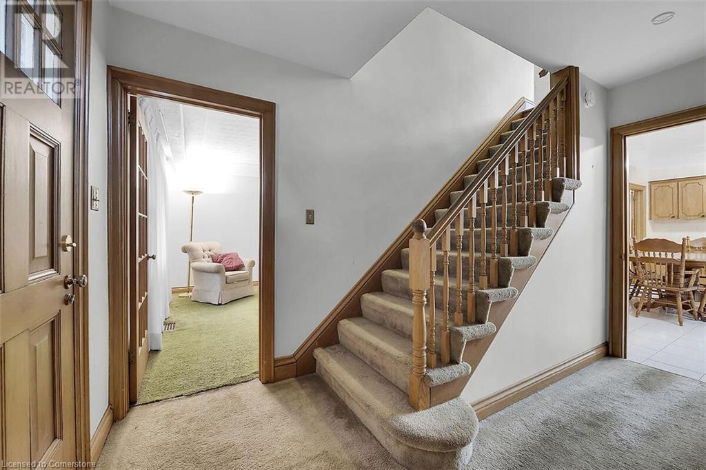 25 Sunning Hill Avenue, Hamilton, Ontario  L8T 1B3 - Photo 5 - 40678748