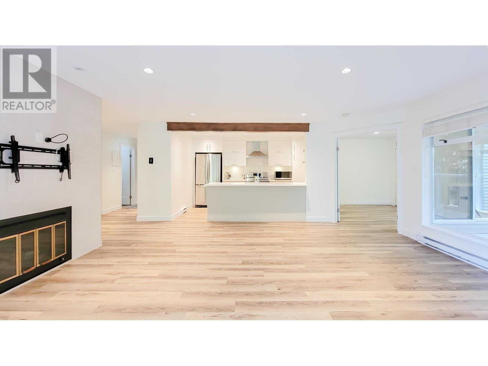 208 2733 ATLIN PLACE