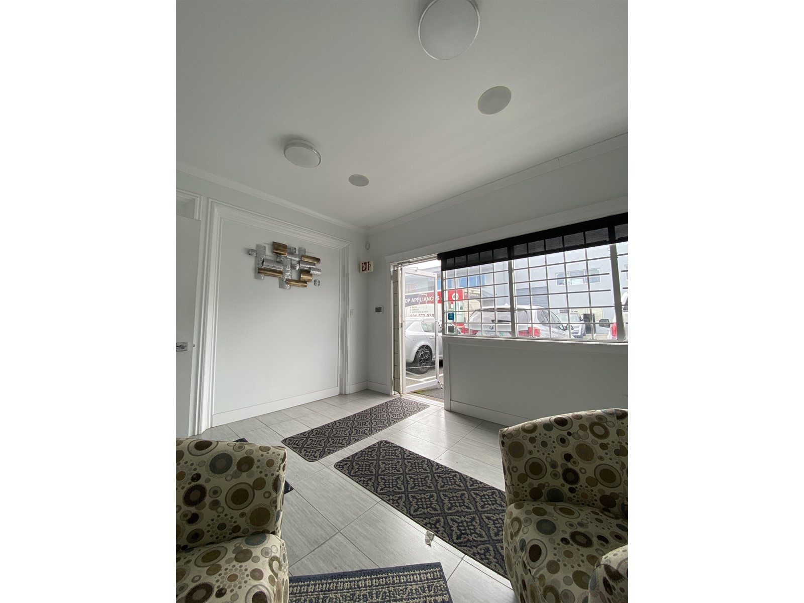 205 12837 76 Avenue, Surrey, British Columbia  V3W 2V3 - Photo 2 - C8064518