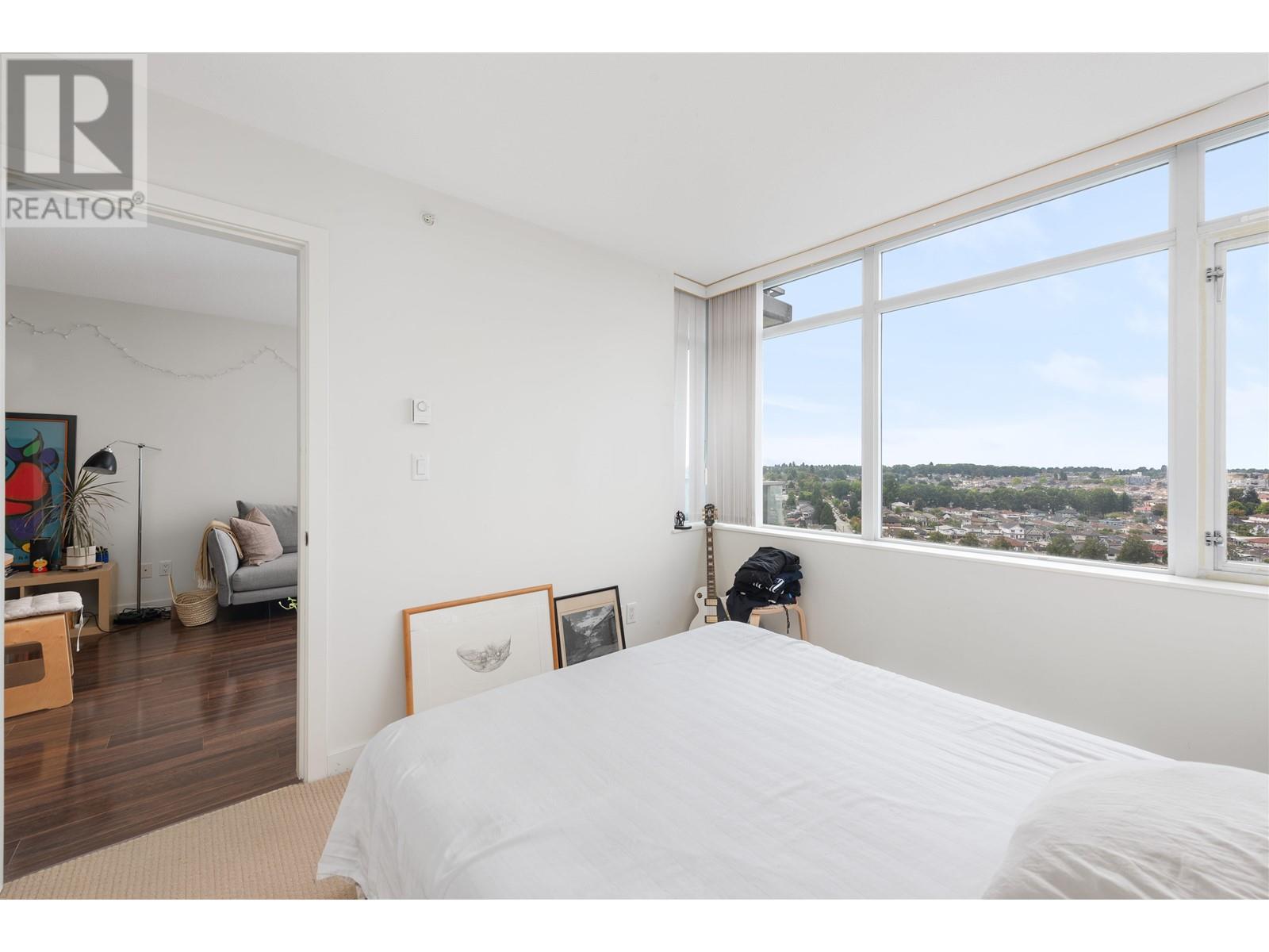 Listing Picture 11 of 26 : 2008 4815 ELDORADO MEWS, Vancouver / 溫哥華 - 魯藝地產 Yvonne Lu Group - MLS Medallion Club Member