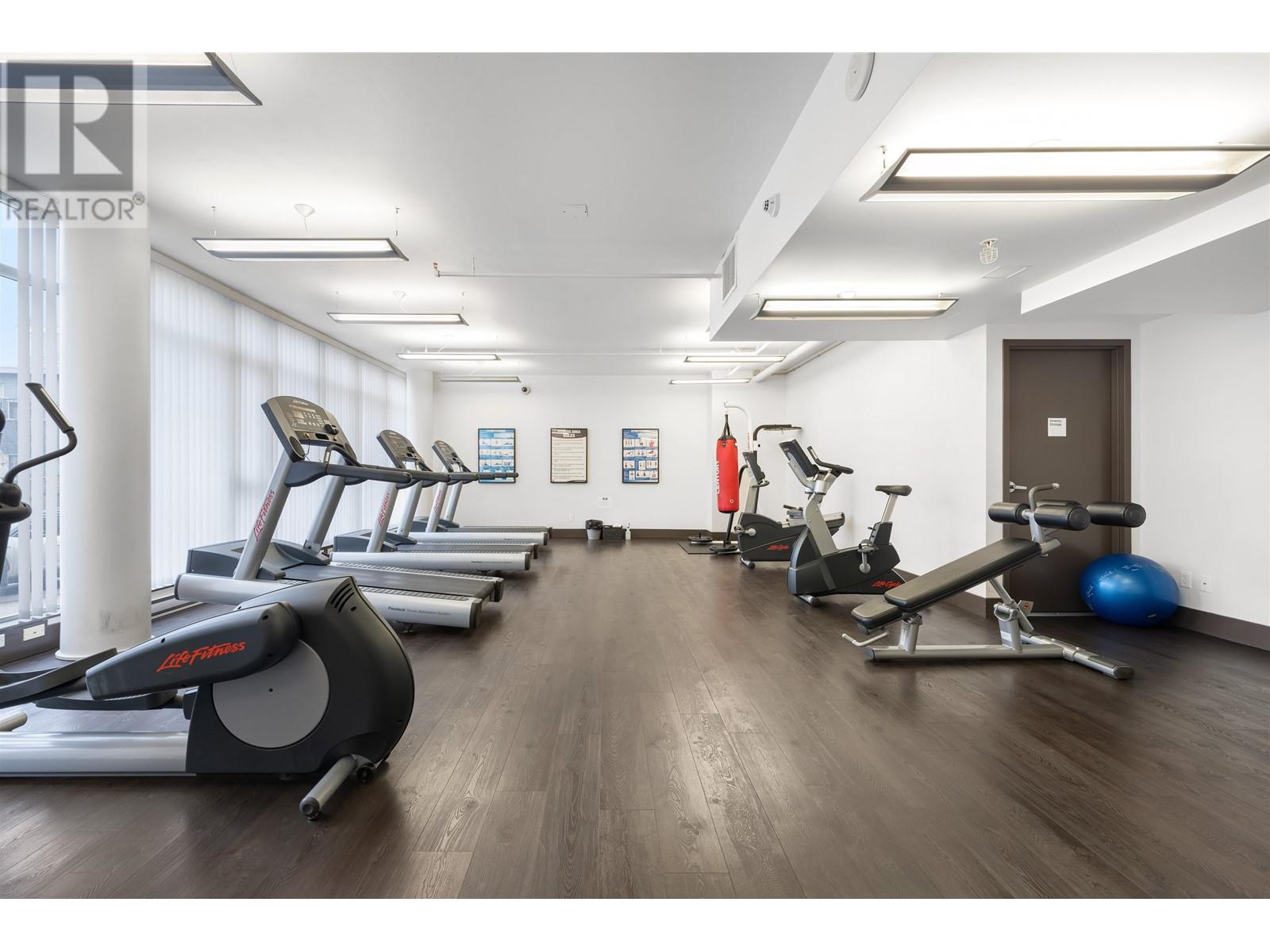 Listing Picture 26 of 26 : 2008 4815 ELDORADO MEWS, Vancouver / 溫哥華 - 魯藝地產 Yvonne Lu Group - MLS Medallion Club Member