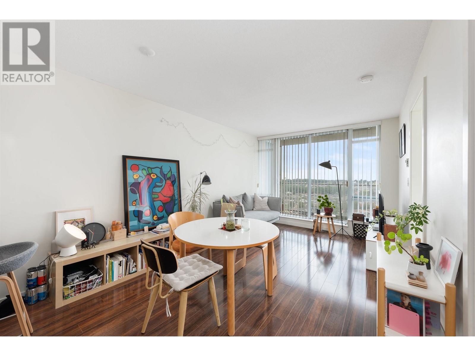 Listing Picture 4 of 26 : 2008 4815 ELDORADO MEWS, Vancouver / 溫哥華 - 魯藝地產 Yvonne Lu Group - MLS Medallion Club Member