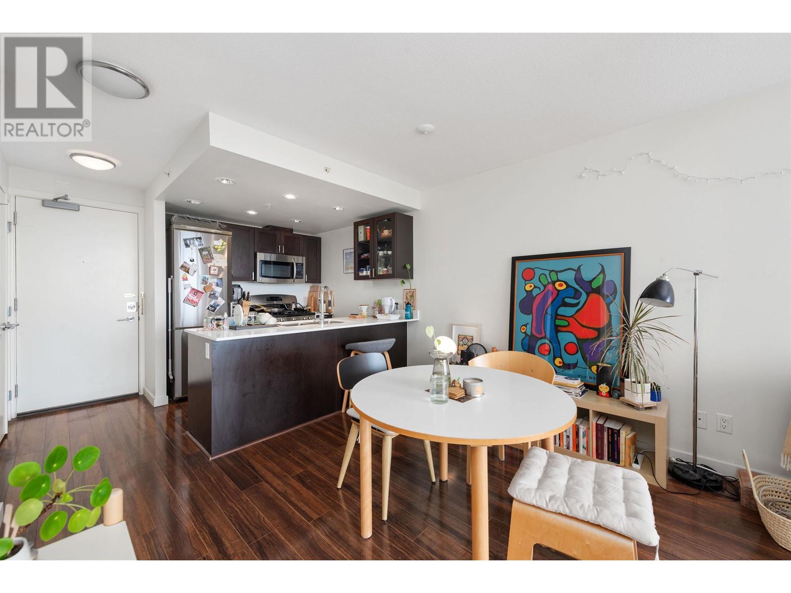 Listing Picture 6 of 26 : 2008 4815 ELDORADO MEWS, Vancouver / 溫哥華 - 魯藝地產 Yvonne Lu Group - MLS Medallion Club Member