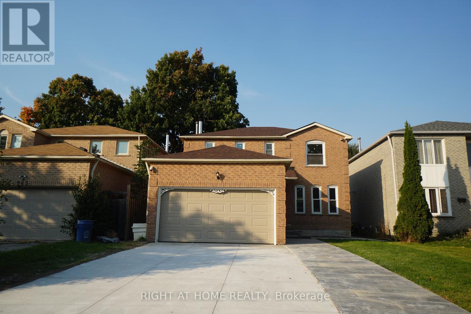 Property at 247 HICKLING TRAIL image 3