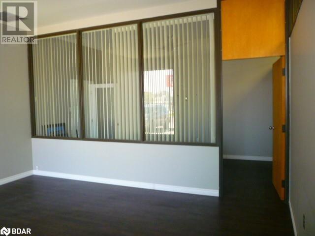 49 Essa Road Unit# 3, Barrie, Ontario  L4N 3K4 - Photo 2 - 40678859