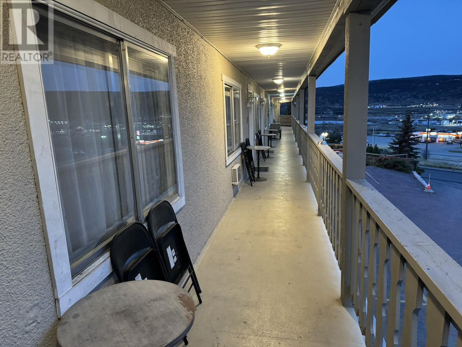 2 Lakeview Avenue, Williams Lake, British Columbia  V2G 1B2 - Photo 6 - C8064548