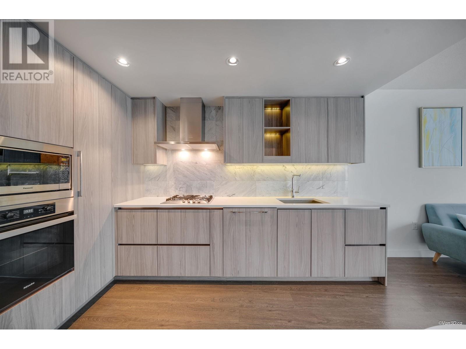 Listing Picture 12 of 40 : 1011 89 NELSON STREET, Vancouver / 溫哥華 - 魯藝地產 Yvonne Lu Group - MLS Medallion Club Member