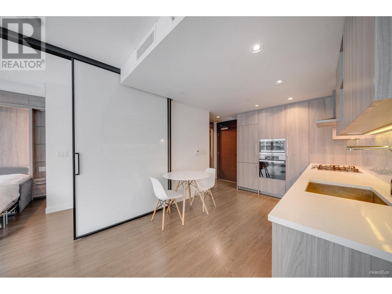 Listing Picture 28 of 40 : 1011 89 NELSON STREET, Vancouver / 溫哥華 - 魯藝地產 Yvonne Lu Group - MLS Medallion Club Member