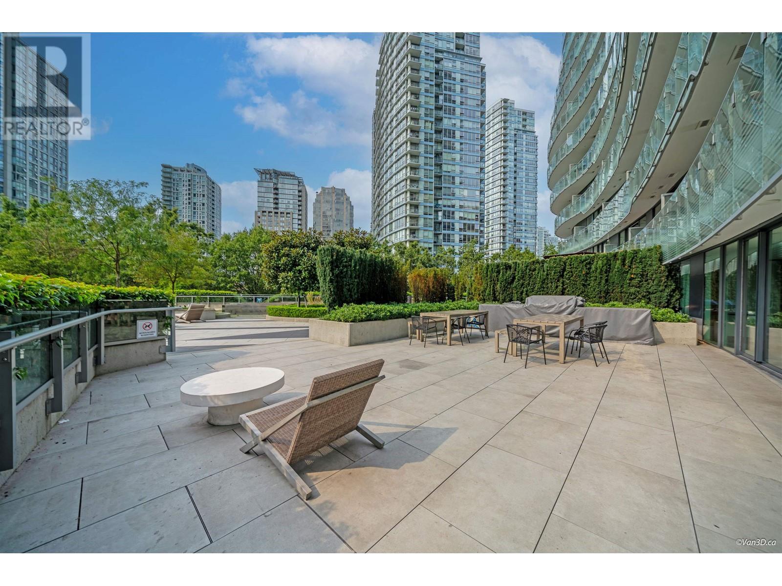 Listing Picture 31 of 40 : 1011 89 NELSON STREET, Vancouver / 溫哥華 - 魯藝地產 Yvonne Lu Group - MLS Medallion Club Member