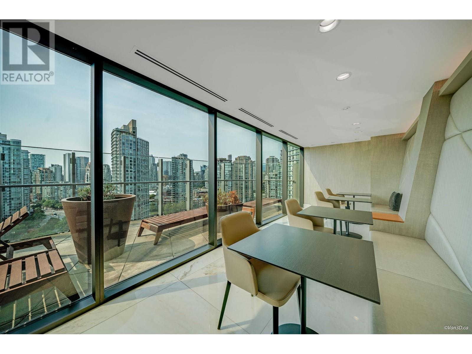 Listing Picture 32 of 40 : 1011 89 NELSON STREET, Vancouver / 溫哥華 - 魯藝地產 Yvonne Lu Group - MLS Medallion Club Member