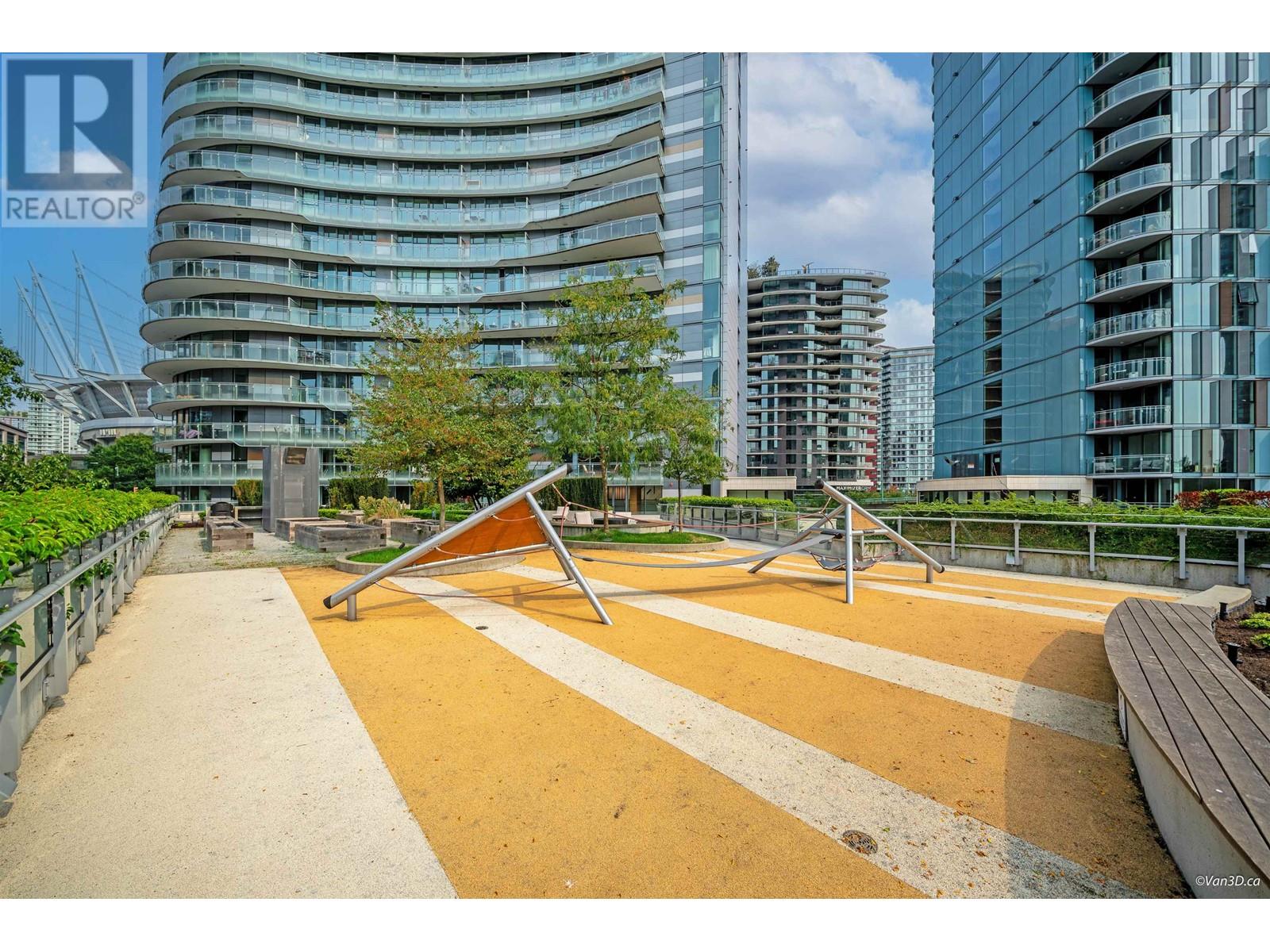 Listing Picture 34 of 40 : 1011 89 NELSON STREET, Vancouver / 溫哥華 - 魯藝地產 Yvonne Lu Group - MLS Medallion Club Member