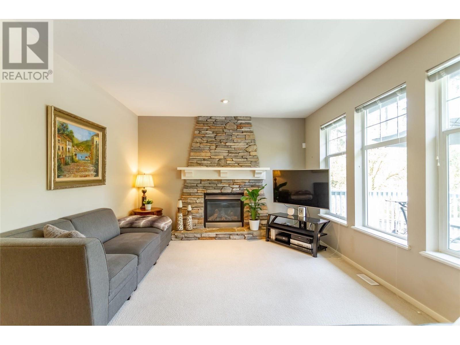 6 Alder Drive, Port Moody, British Columbia V3H 5M3 - Photo 2 - R2945193