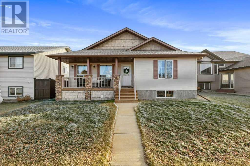 89 Lakeway Boulevard, Sylvan Lake, Alberta