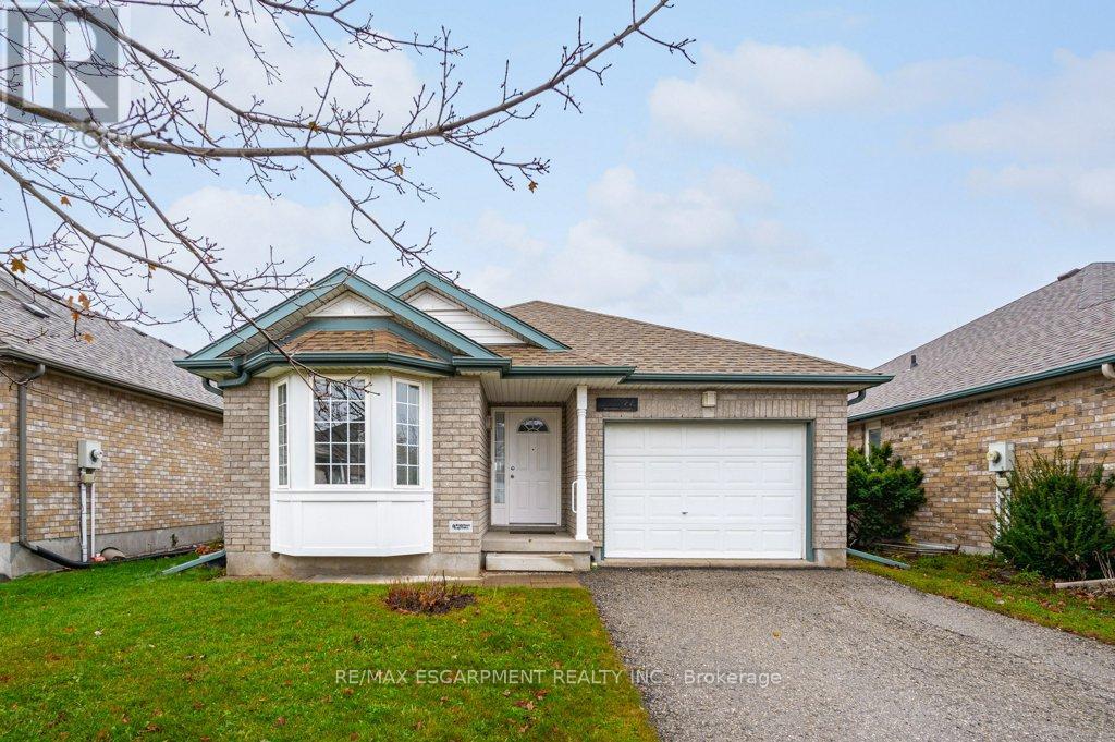 27 BEIRNES COURT, Centre Wellington, Ontario