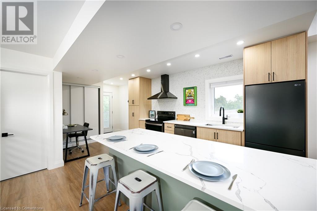 198 Dundurn Street S Unit# 2 (Upper), Hamilton, Ontario  L8P 4K3 - Photo 2 - 40678863