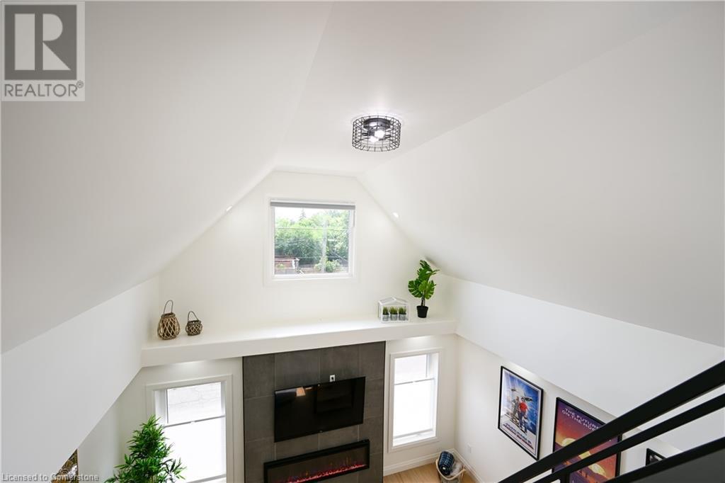 198 Dundurn Street S Unit# 2 (Upper), Hamilton, Ontario  L8P 4K3 - Photo 20 - 40678863