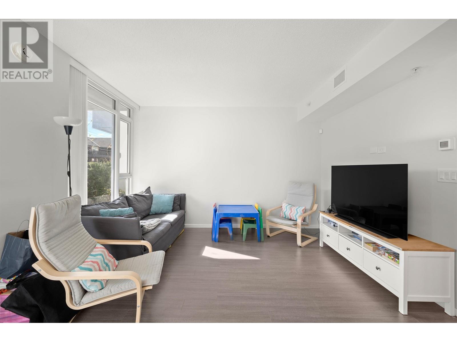 Property at 6691 MARLBOROUGH AVENUE image 3