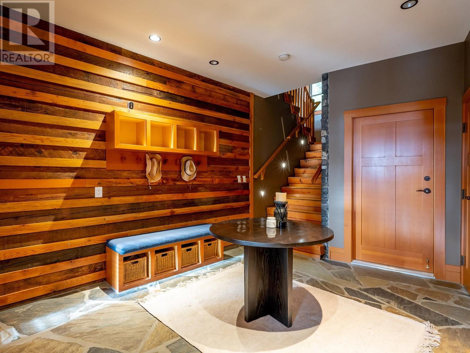 20 2300 NORDIC DRIVE