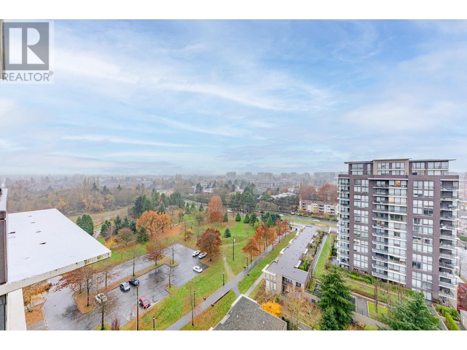Listing Picture 29 of 34 : 1805 6333 KATSURA STREET, Richmond / 烈治文 - 魯藝地產 Yvonne Lu Group - MLS Medallion Club Member
