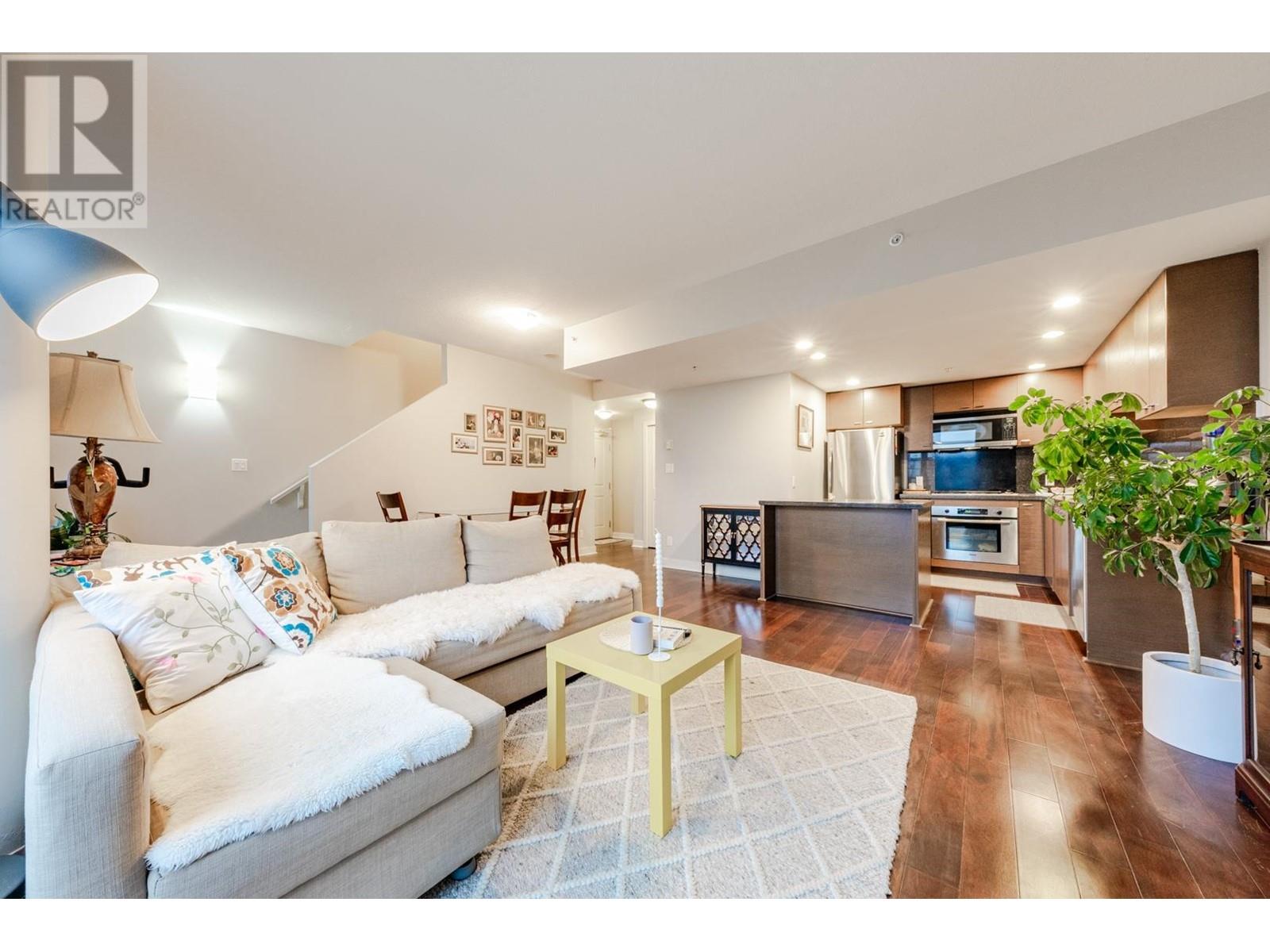 Property at 1805 6333 KATSURA STREET image 5
