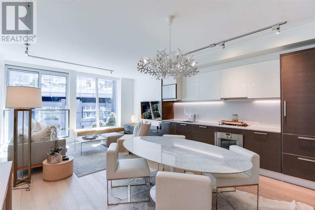 Listing Picture 13 of 39 : 301 1477 W PENDER STREET, Vancouver / 溫哥華 - 魯藝地產 Yvonne Lu Group - MLS Medallion Club Member