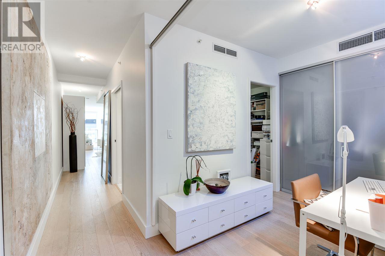 Listing Picture 14 of 39 : 301 1477 W PENDER STREET, Vancouver / 溫哥華 - 魯藝地產 Yvonne Lu Group - MLS Medallion Club Member