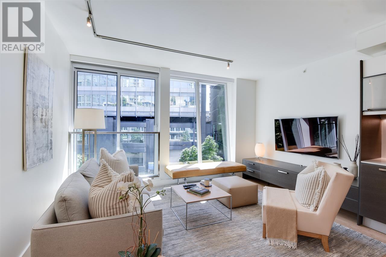 Listing Picture 17 of 39 : 301 1477 W PENDER STREET, Vancouver / 溫哥華 - 魯藝地產 Yvonne Lu Group - MLS Medallion Club Member