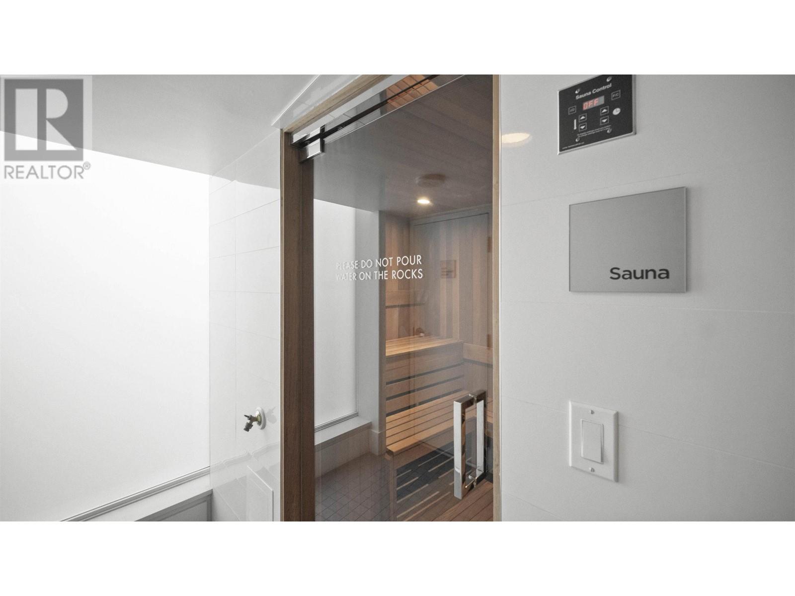 Listing Picture 34 of 39 : 301 1477 W PENDER STREET, Vancouver / 溫哥華 - 魯藝地產 Yvonne Lu Group - MLS Medallion Club Member