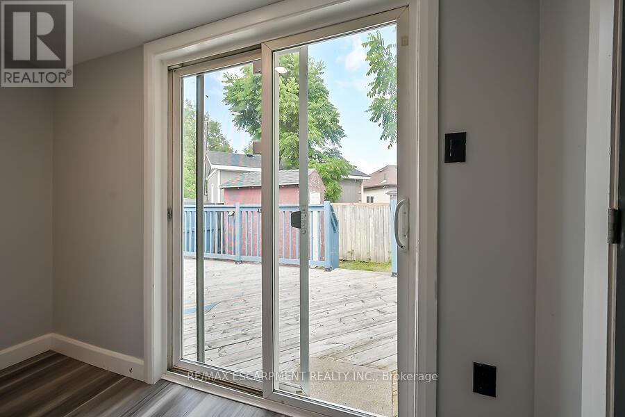 16 Webling Street, Brantford, Ontario  N3S 2S7 - Photo 11 - X10429800