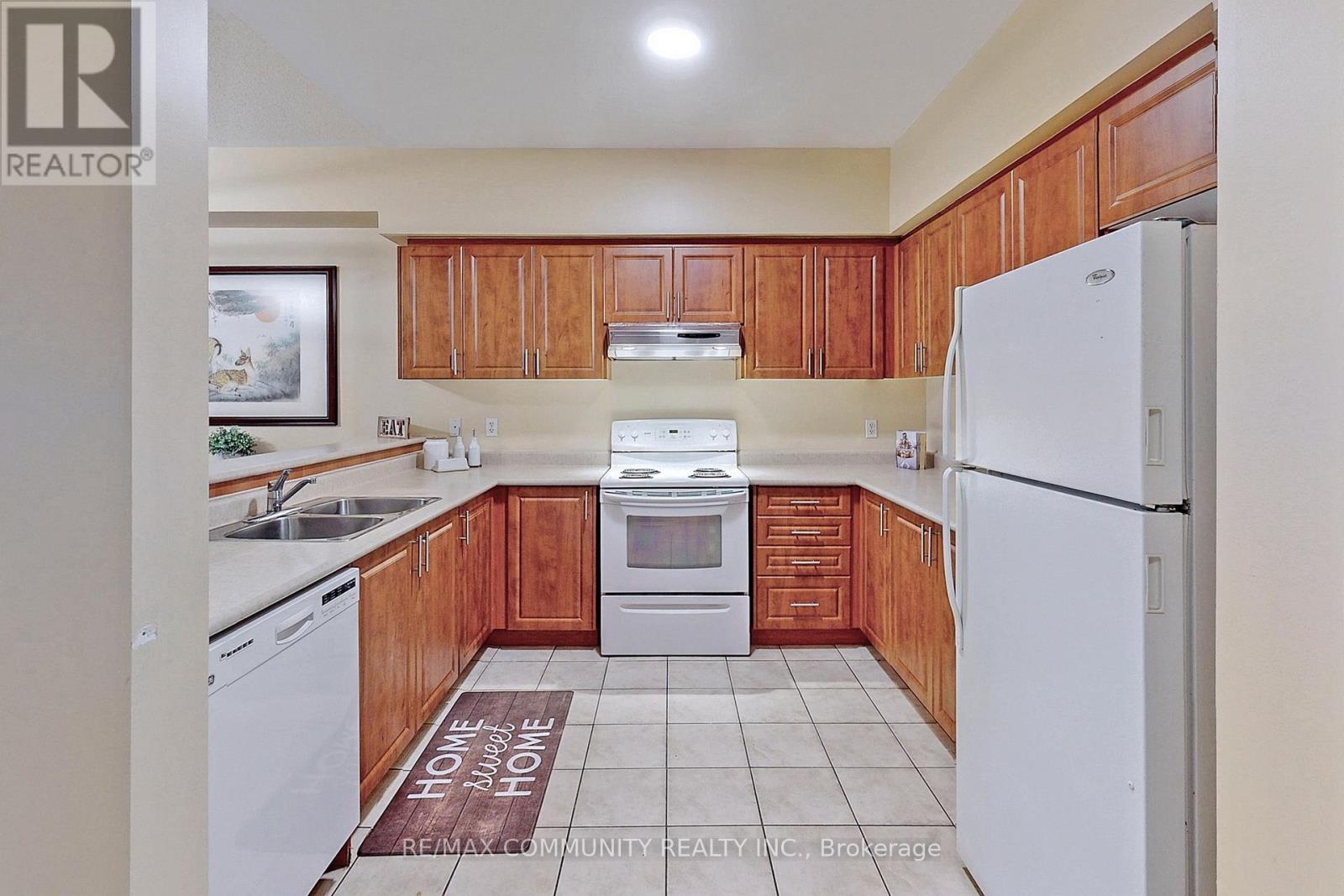 Property at 27 - 19 NIAGARA DRIVE image 4