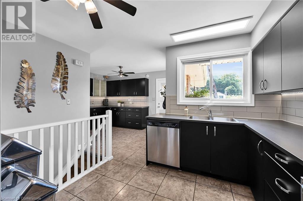 166 Rifle Range Road, Hamilton, Ontario  L8S 3B6 - Photo 9 - 40678911