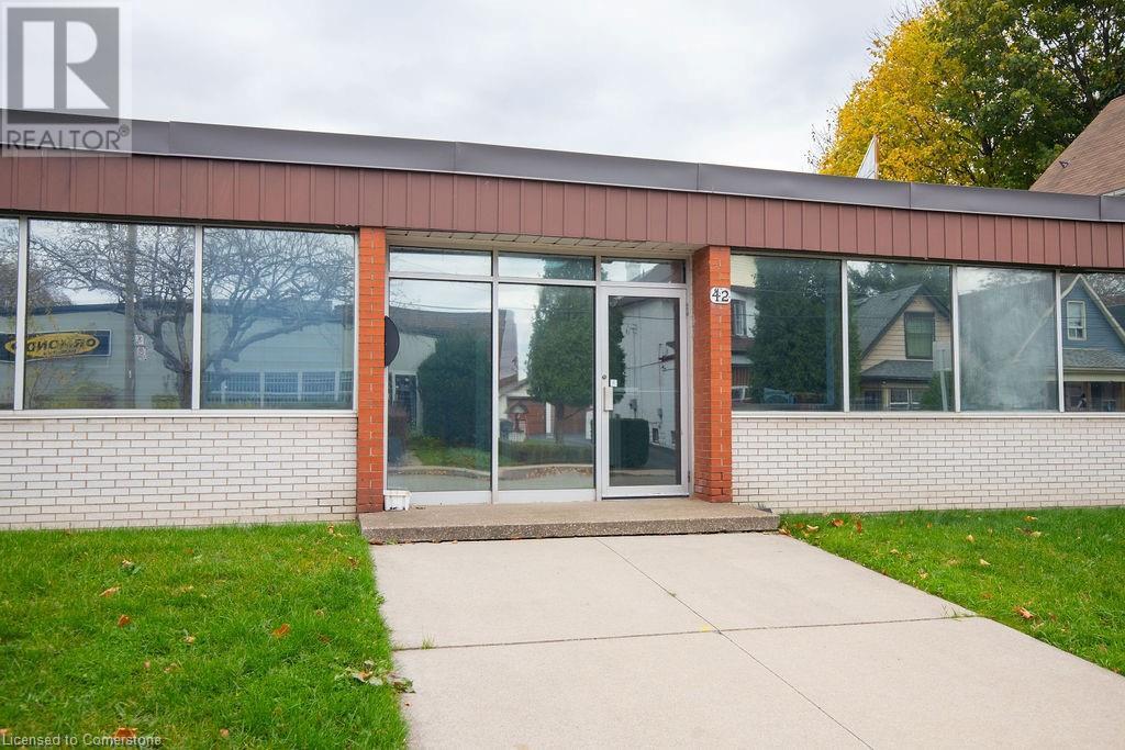 42 Niagara Street, Hamilton, Ontario  L8L 6A2 - Photo 2 - 40678284