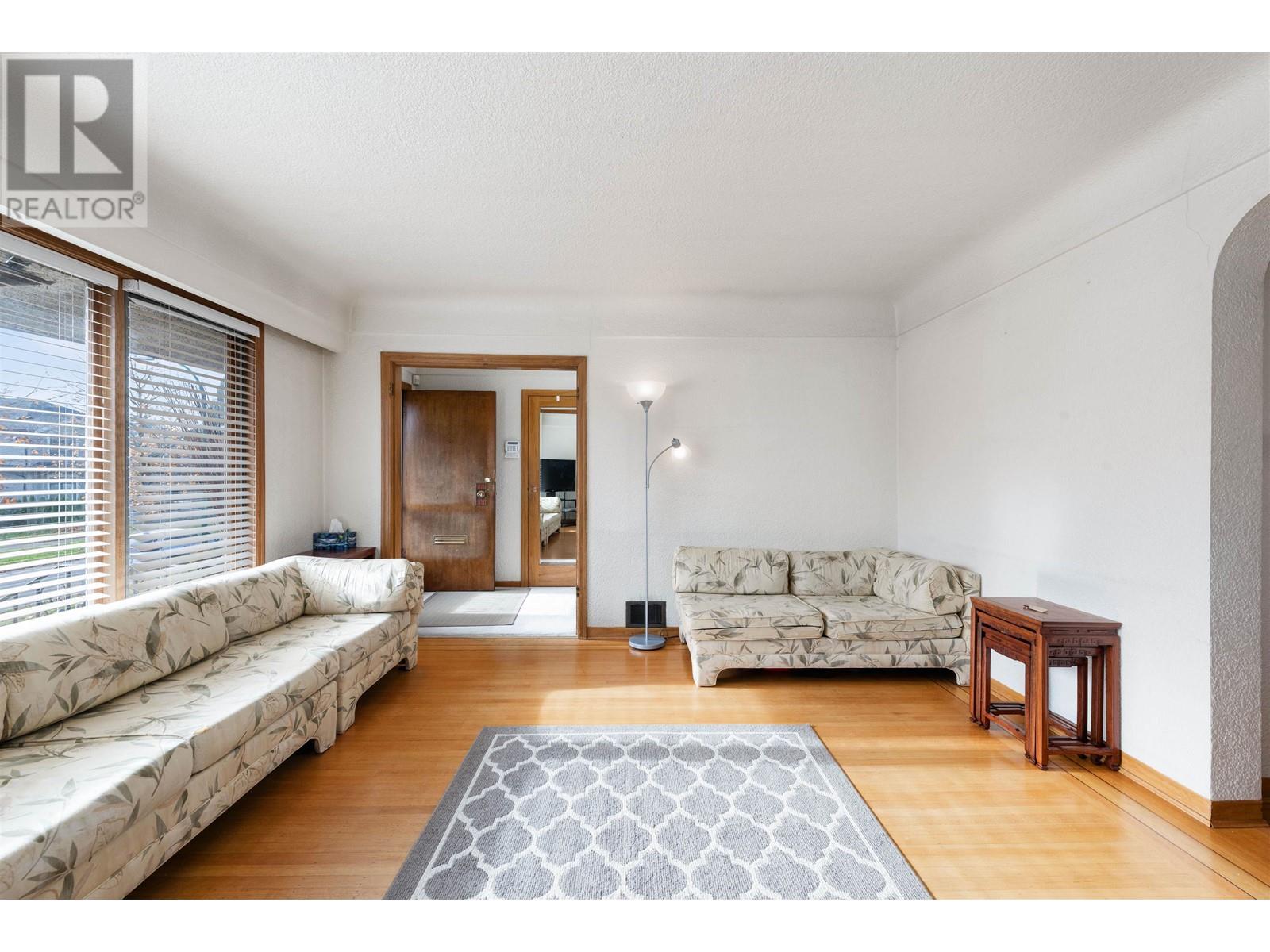 257 W 46th Avenue, Vancouver, British Columbia  V5Y 2X2 - Photo 14 - R2945365