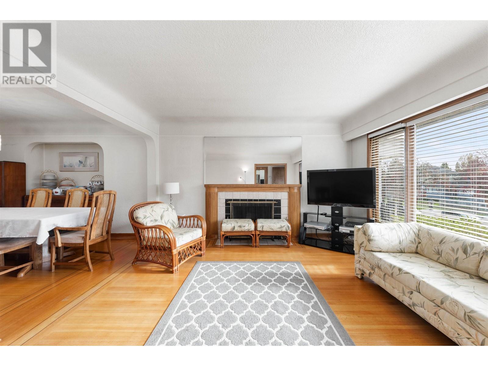 257 W 46th Avenue, Vancouver, British Columbia  V5Y 2X2 - Photo 3 - R2945365