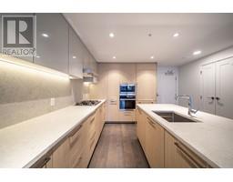 702 8155 CAPSTAN WAY, Richmond, British Columbia