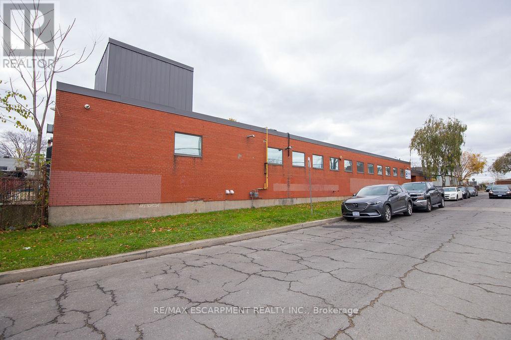 42 Niagara Street, Hamilton (Industrial Sector), Ontario  L8L 6A2 - Photo 2 - X10429873