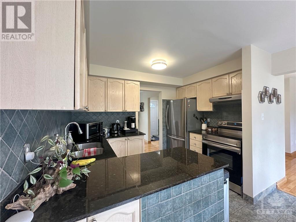 67 Beacon Way, Ottawa, Ontario  K2K 2R4 - Photo 11 - X10429935