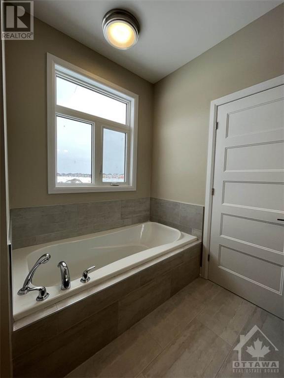 623 Parkview Terrace, Russell, Ontario K4R 0C6 - Photo 10 - X10429929
