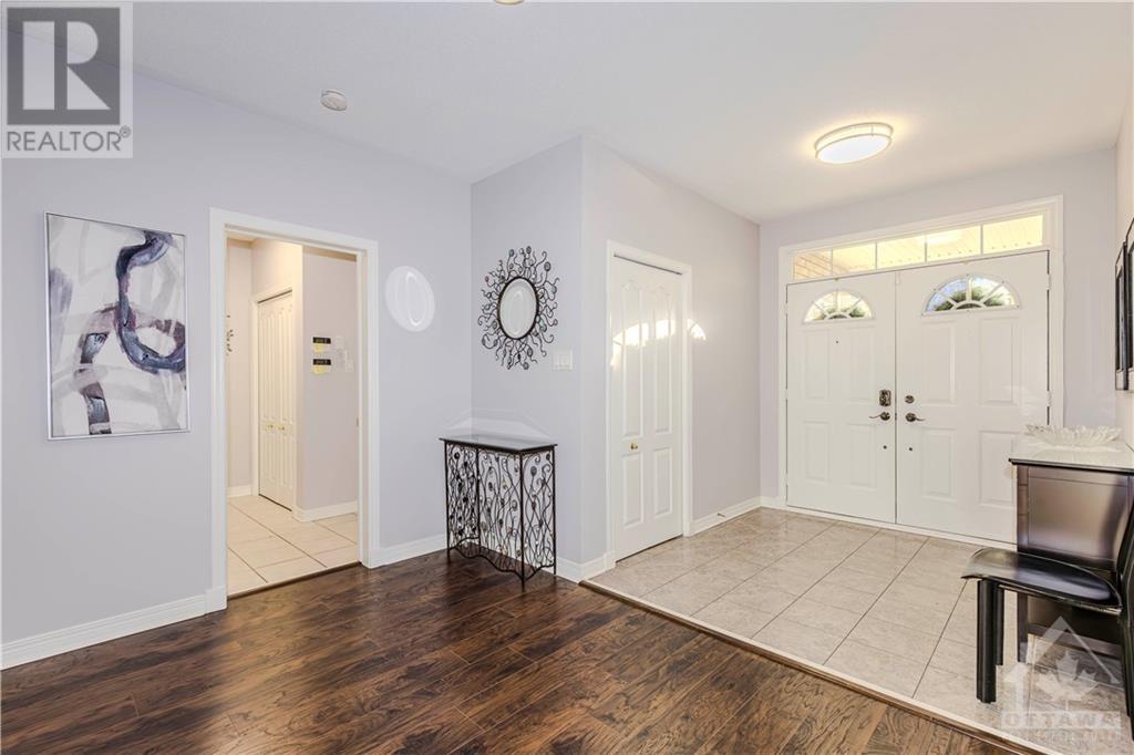 72 Kenins Crescent, Ottawa, Ontario K2K 3E4 - Photo 3 - X10429941
