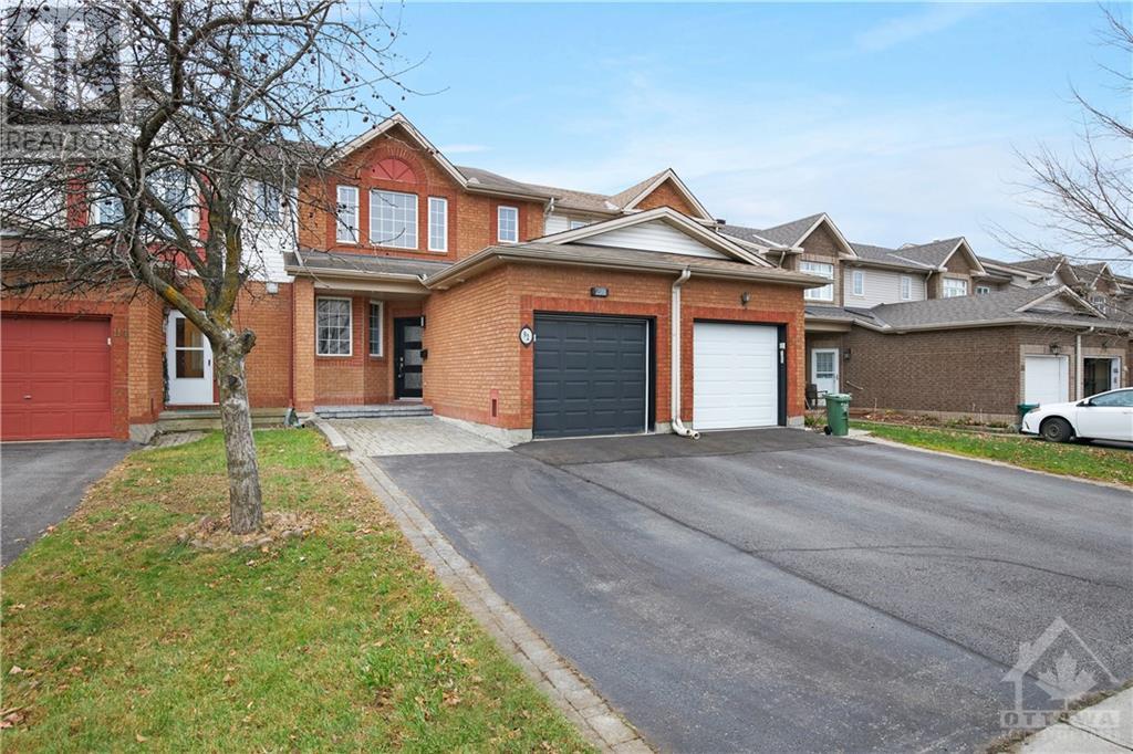 92 Carwood Circle, Ottawa, Ontario  K1K 4V5 - Photo 2 - 1420731