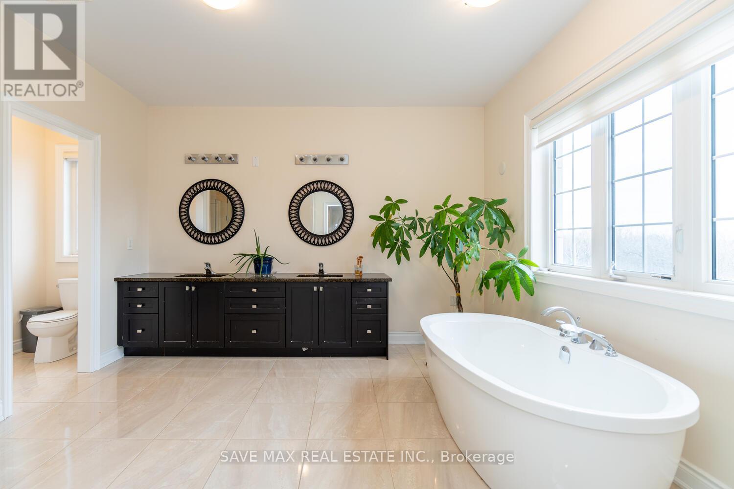 16 Layton Street, Brampton, Ontario  L6P 4H4 - Photo 29 - W10430051