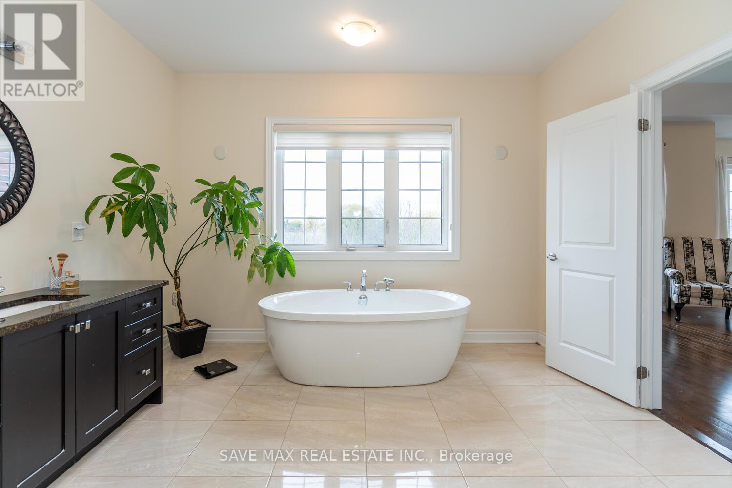 16 Layton Street, Brampton, Ontario  L6P 4H4 - Photo 30 - W10430051