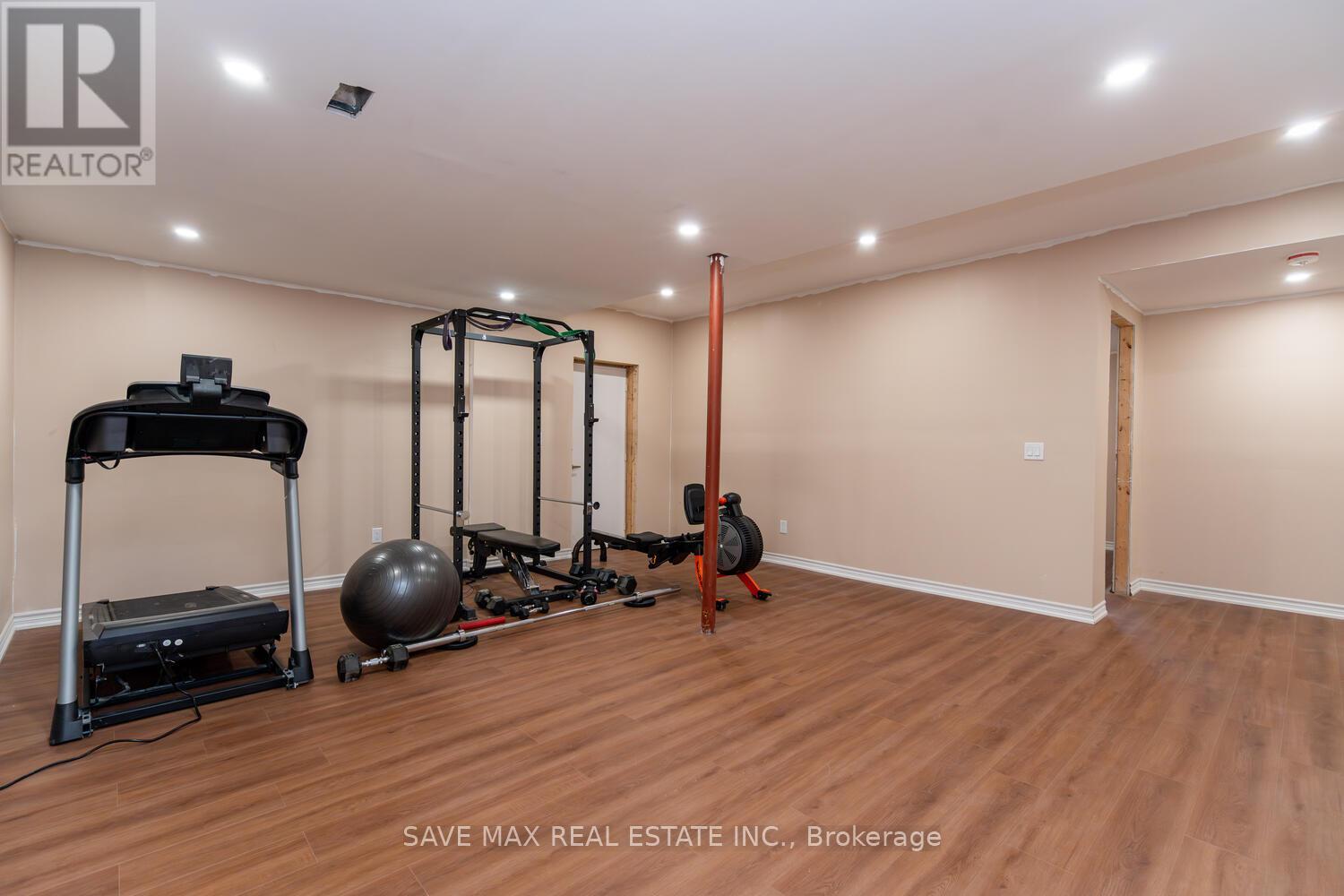 16 Layton Street, Brampton, Ontario  L6P 4H4 - Photo 38 - W10430051